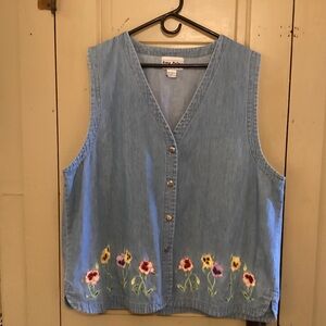Gina Peters Woman denim smock/ vest pansy design size 2X
